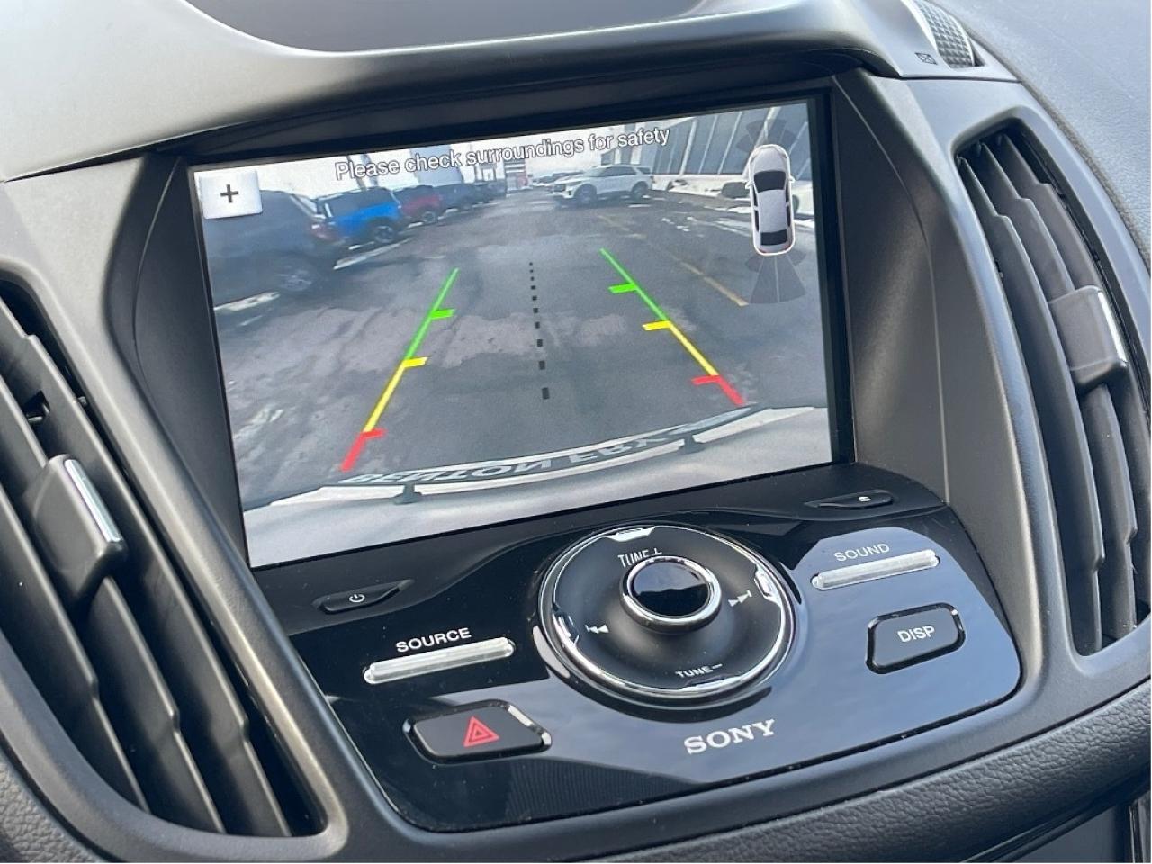 2018 Ford Escape TITANIUM 2.0L 4WD PANO ROOF LEATHER NAV LOW KM Photo