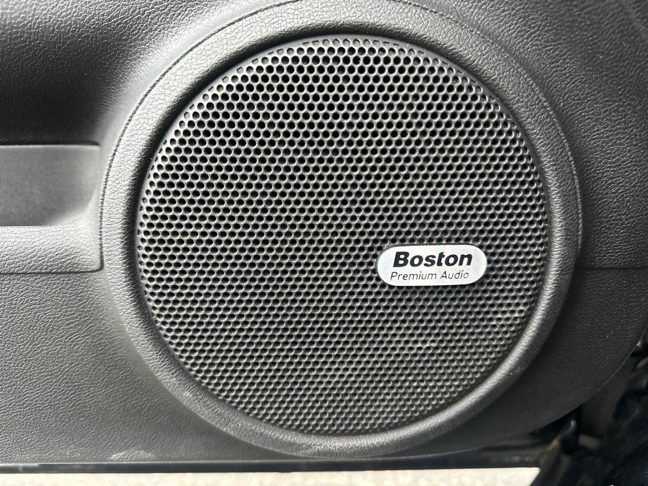 2013 Chevrolet Camaro 2LT Convertible Only 75,000kms Leather Boston Soun Photo