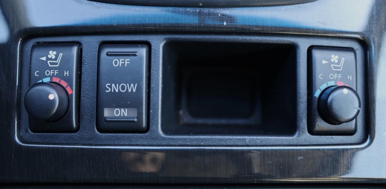 2009 Infiniti FX35 360 CAM/AWD-TECHNOLOGY PKG/ NAV/LEATHER/B CAM/KEYL Photo