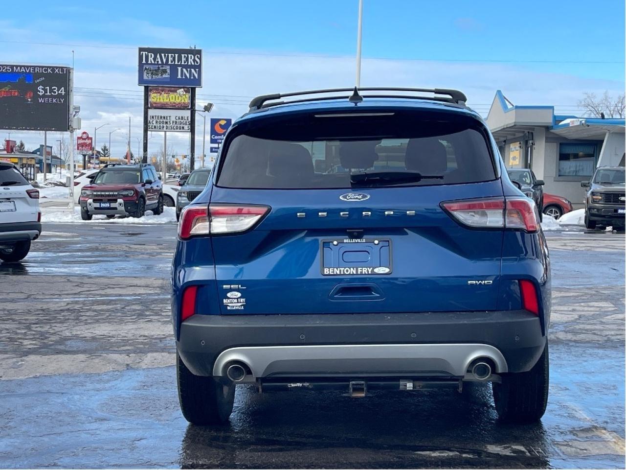 2022 Ford Escape SEL AWD ADAPTIVE CRUISE LEATHER TECH PKG CROSSBARS Photo