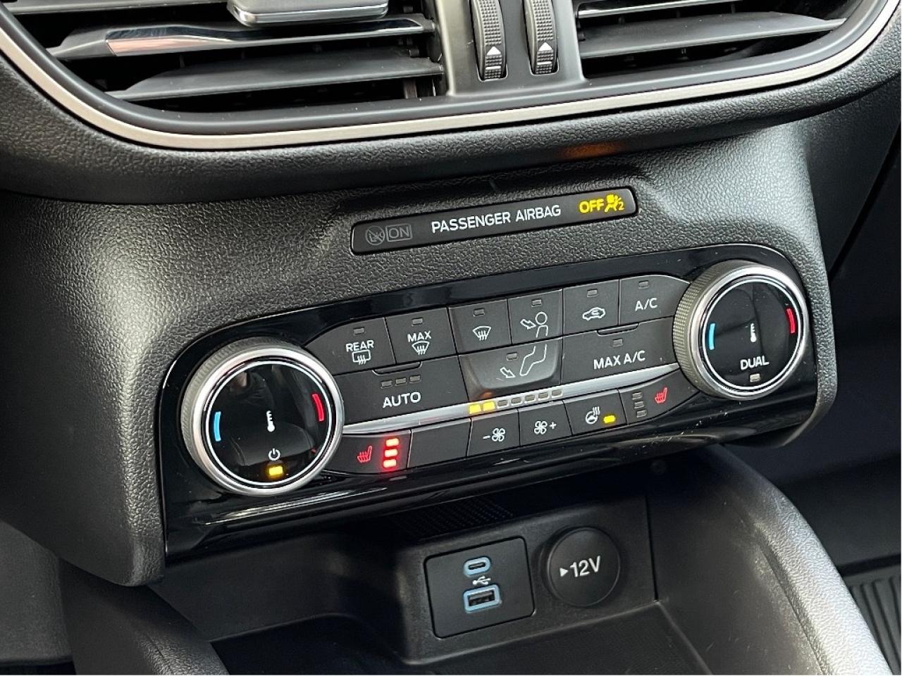 2022 Ford Escape SEL AWD ADAPTIVE CRUISE LEATHER TECH PKG CROSSBARS Photo