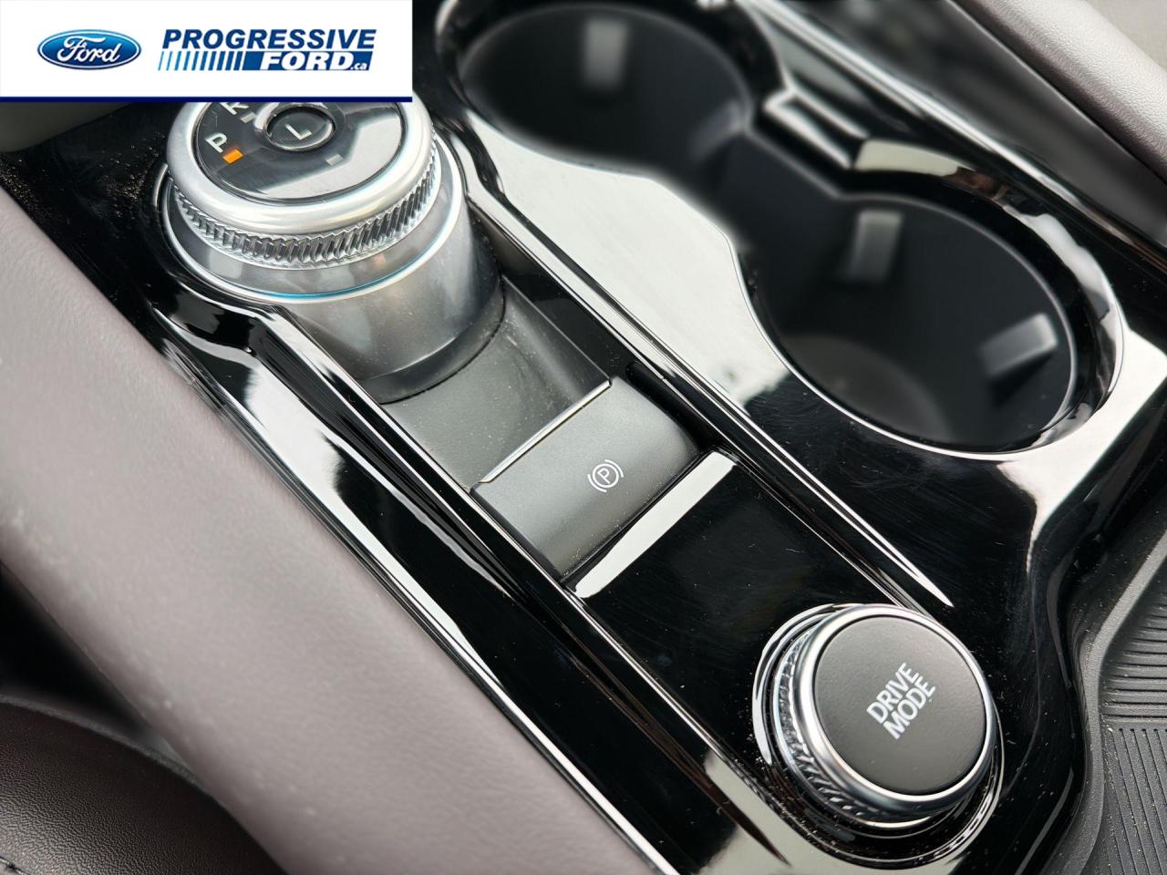 2026 Ford Explorer Platinum 4dr 4x4 Photo