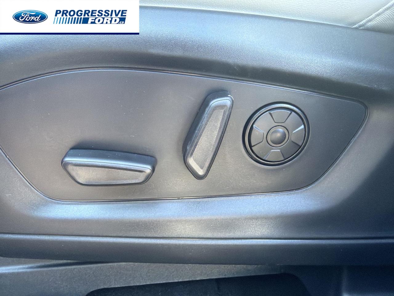 2026 Ford Explorer Platinum 4dr 4x4 Photo