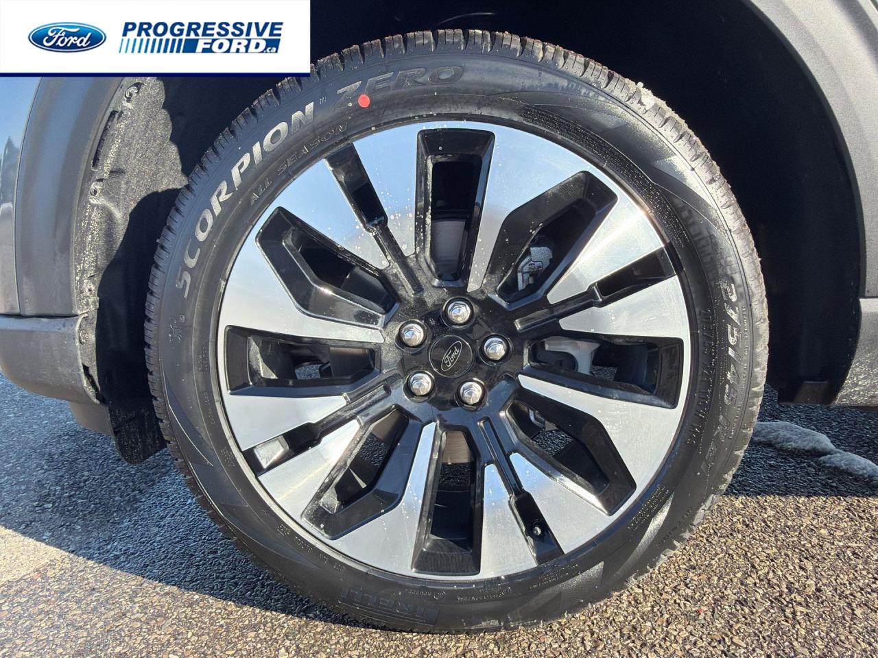 2026 Ford Explorer Platinum 4dr 4x4 Photo