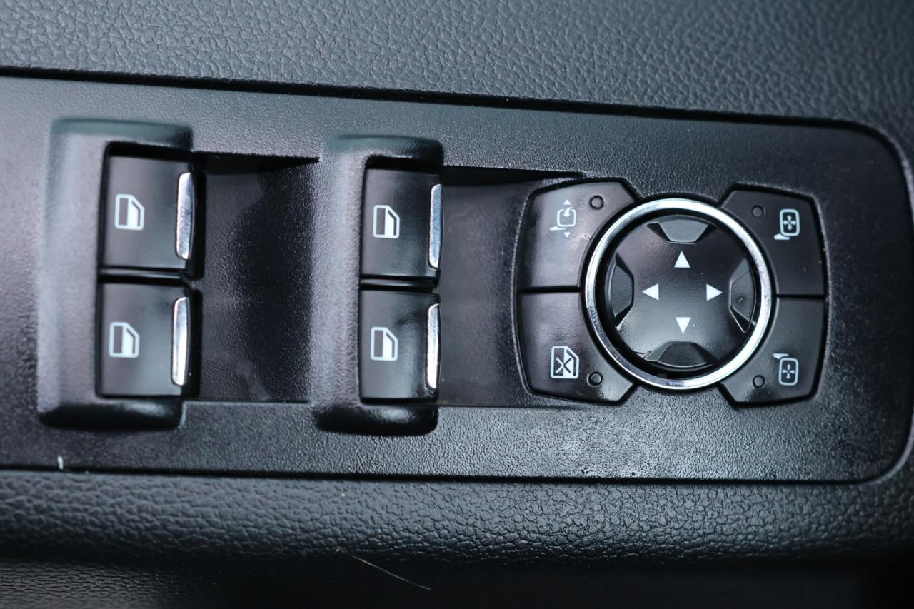 2016 Ford F-150 LARIAT-4WD/SUPERCREW/R STARTER/NAV/LEATHER/PANO RO Photo