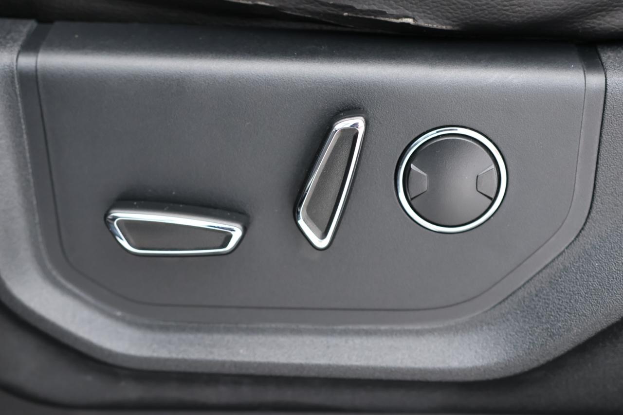 2016 Ford F-150 LARIAT-4WD/SUPERCREW/R STARTER/NAV/LEATHER/PANO RO Photo