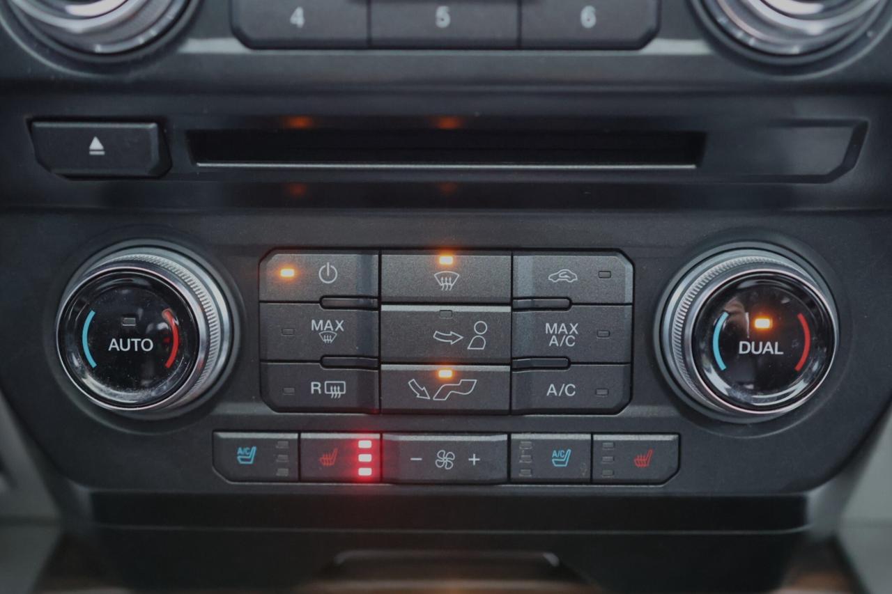 2016 Ford F-150 LARIAT-4WD/SUPERCREW/R STARTER/NAV/LEATHER/PANO RO Photo