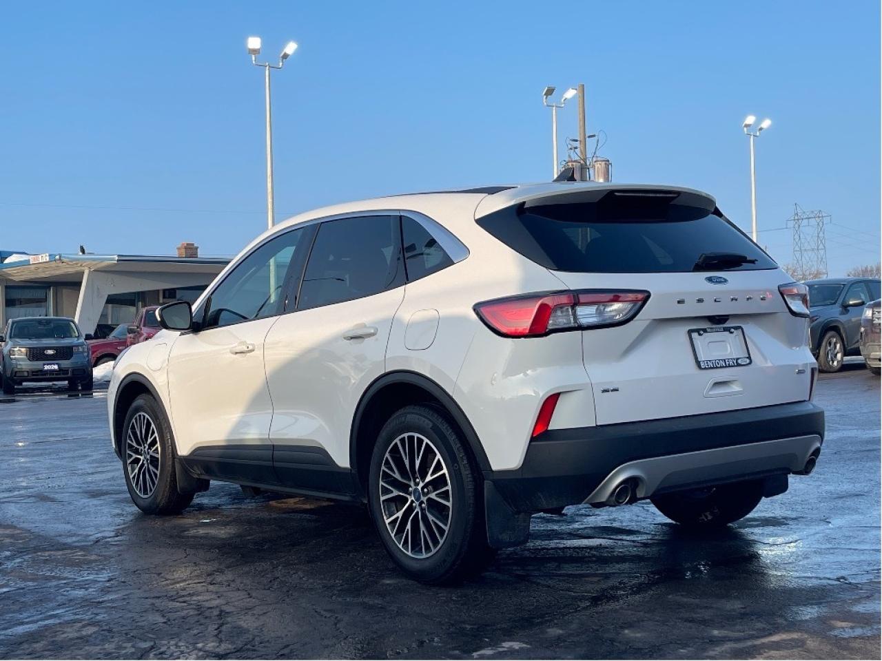 2021 Ford Escape SE HYBRID FWD LANE KEEP BLIND SPOT HEATED SEATS Photo4