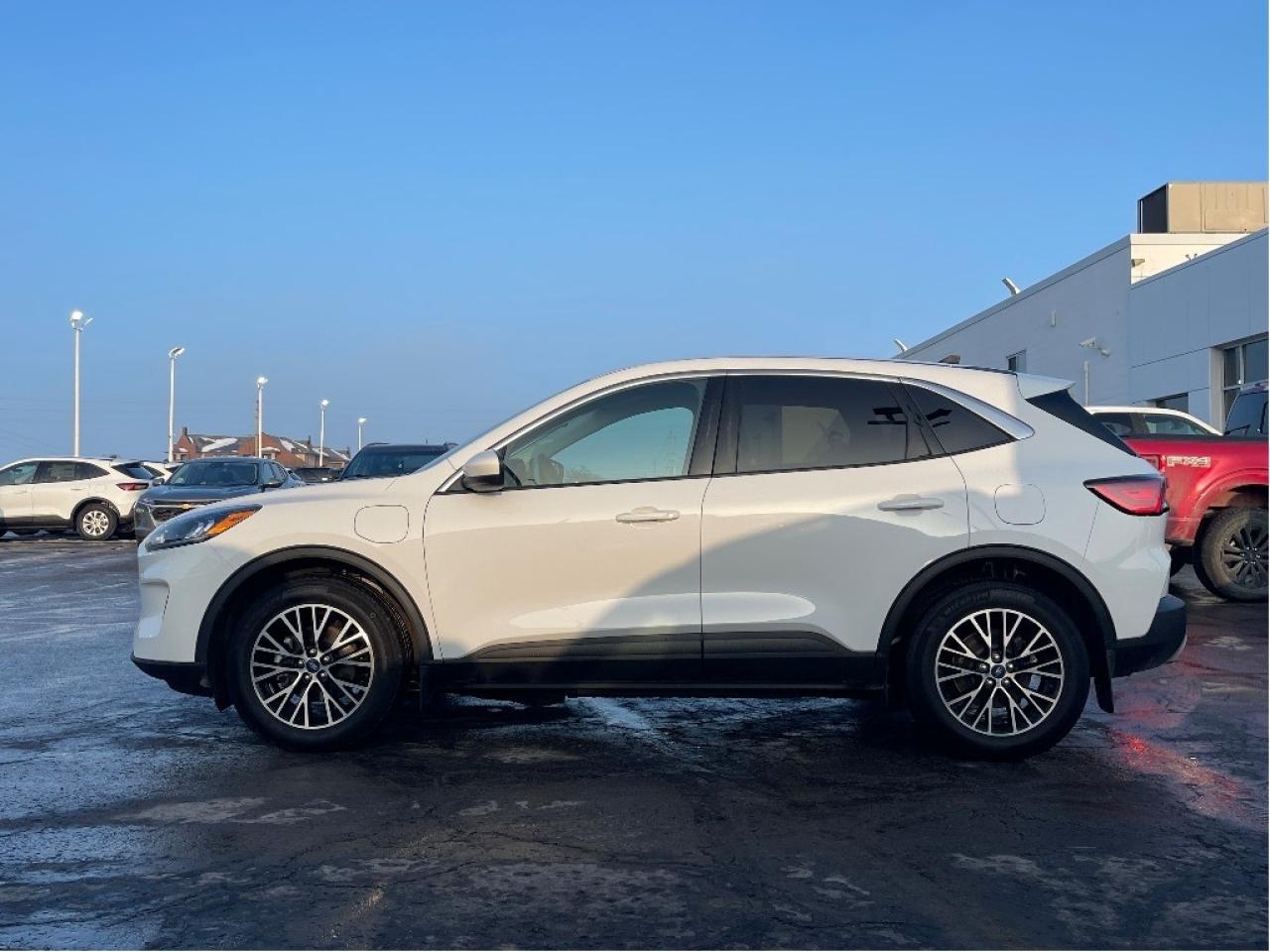 2021 Ford Escape SE HYBRID FWD LANE KEEP BLIND SPOT HEATED SEATS Photo