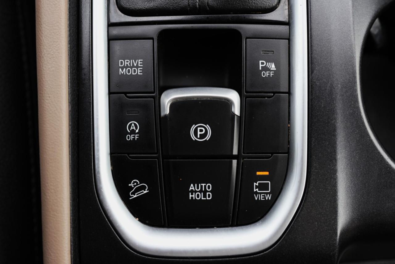 2019 Hyundai Santa Fe 2.0T LUXURY-HTRAC-AWD/ADAP CRUISE/LEATHER/PANOROOF Photo