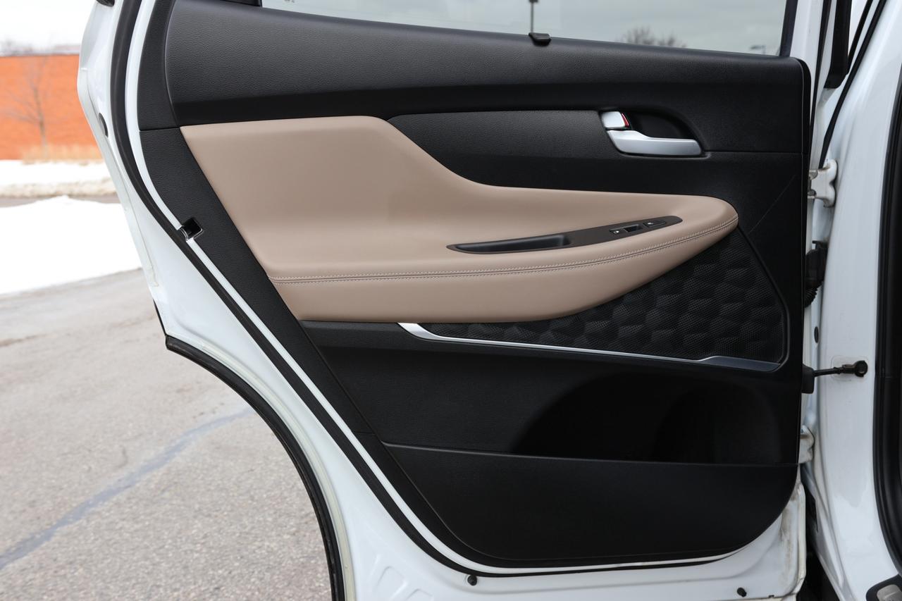 2019 Hyundai Santa Fe 2.0T LUXURY-HTRAC-AWD/ADAP CRUISE/LEATHER/PANOROOF Photo