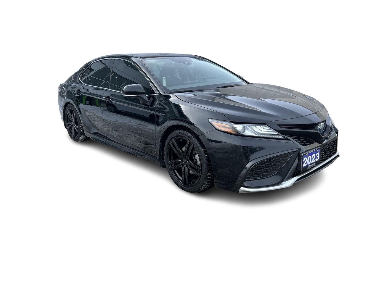 2023 Toyota Camry Hybrid XSE Low KM Winter Tire Package Sunroof Adap Photo