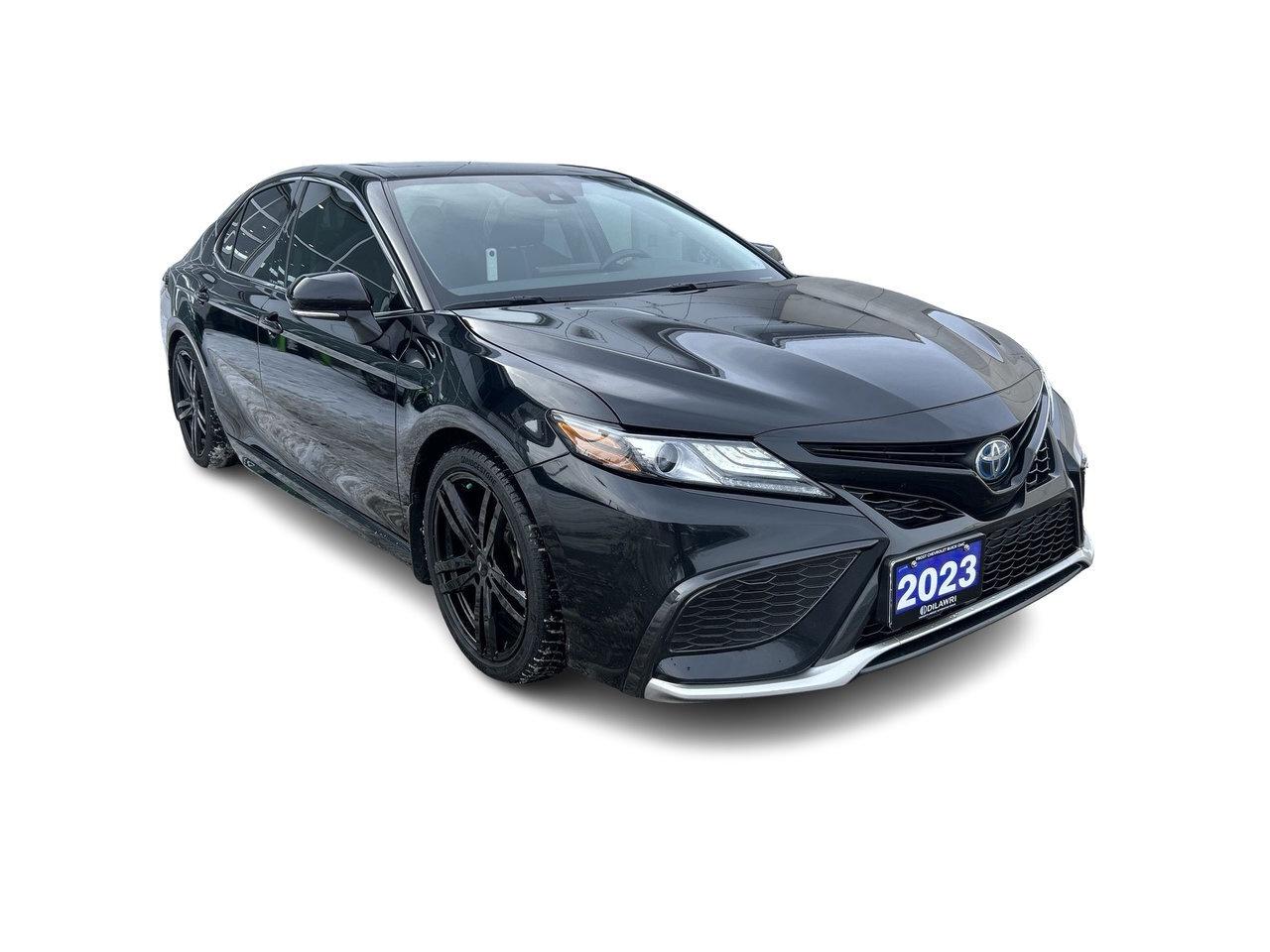 2023 Toyota Camry Hybrid XSE Low KM Winter Tire Package Sunroof Adap Photo