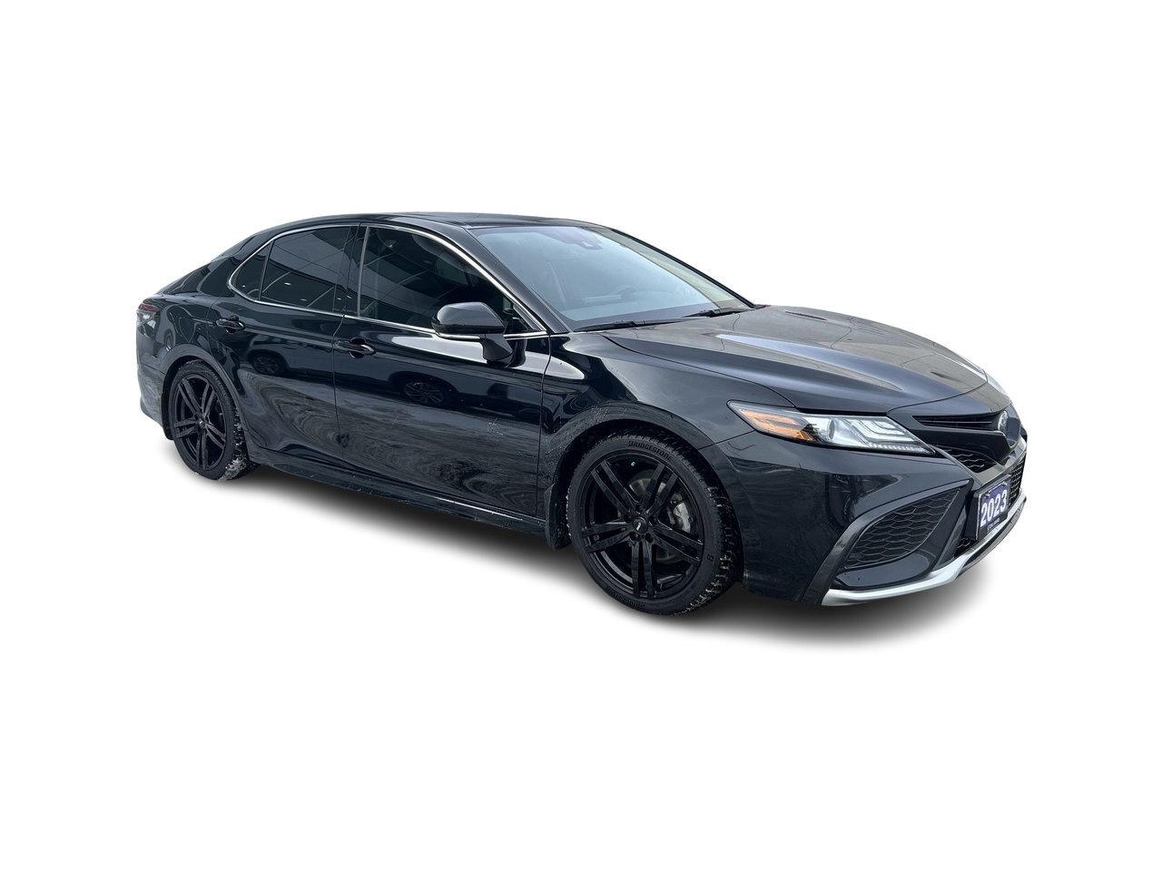 2023 Toyota Camry Hybrid XSE Low KM Winter Tire Package Sunroof Adap Photo