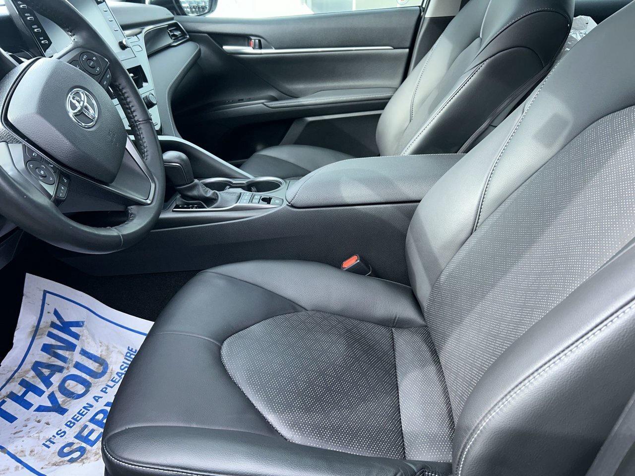 2023 Toyota Camry Hybrid XSE Low KM Winter Tire Package Sunroof Adap Photo