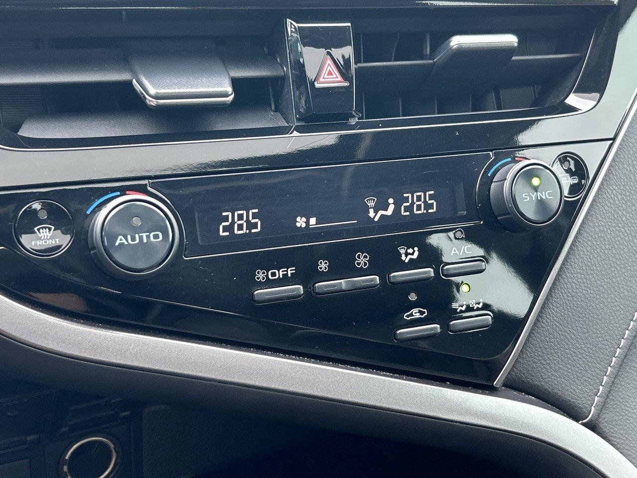 2023 Toyota Camry Hybrid XSE Low KM Winter Tire Package Sunroof Adap Photo