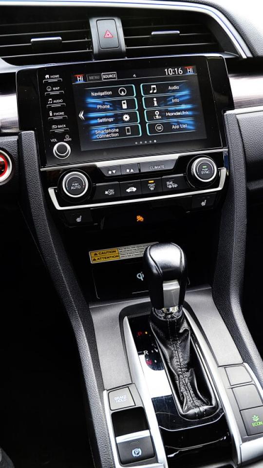 2020 Honda Civic Sedan CIVIC Automatic Touring CVT Photo