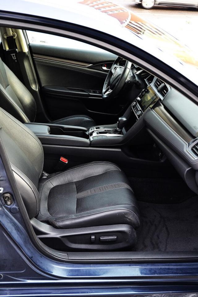 2020 Honda Civic Sedan CIVIC Automatic Touring CVT Photo