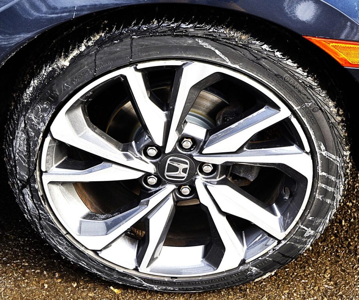 2020 Honda Civic Sedan CIVIC Automatic Touring CVT Photo