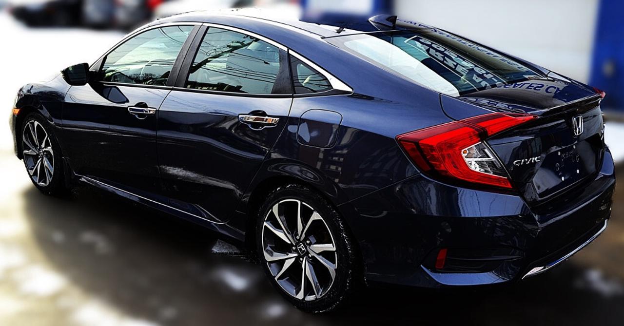 2020 Honda Civic Sedan CIVIC Automatic Touring CVT Photo