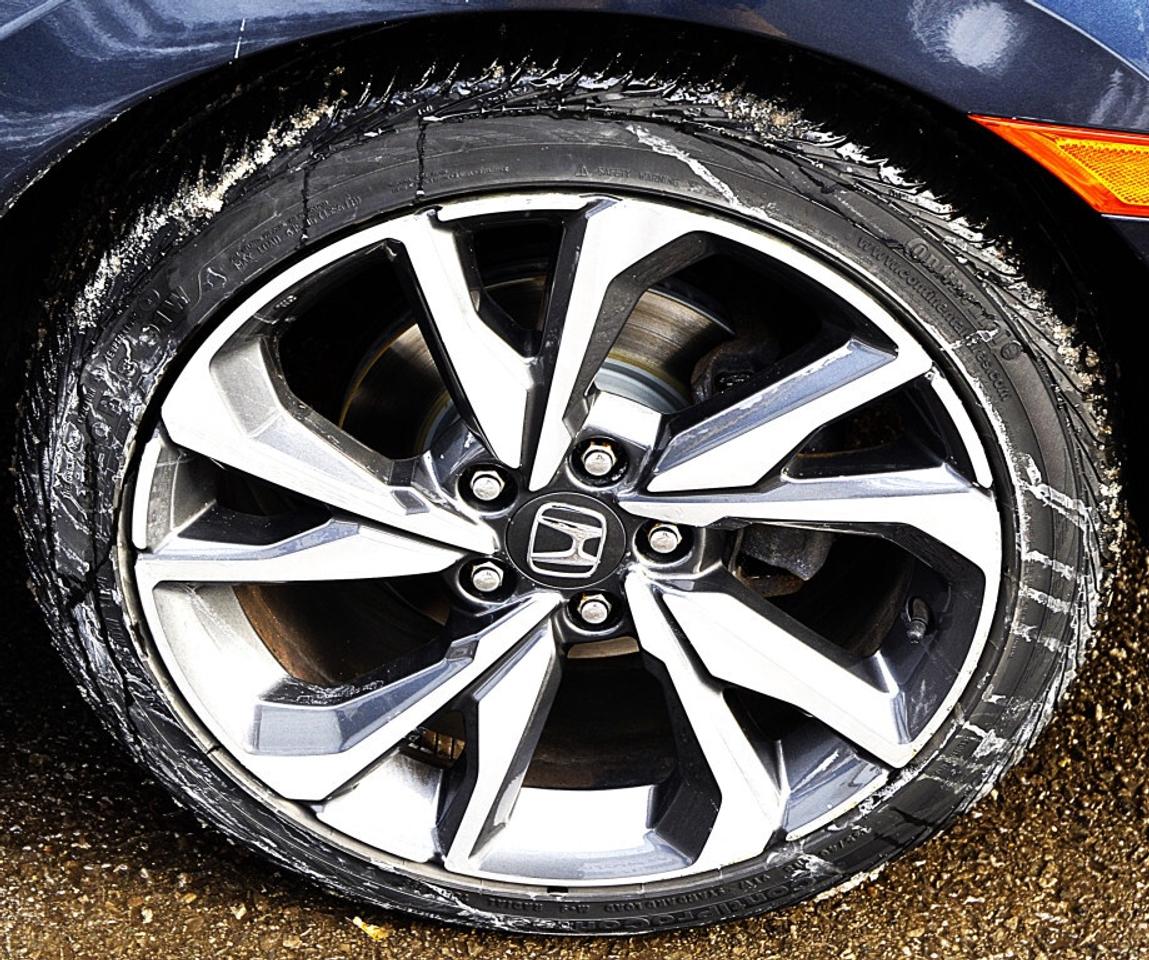 2020 Honda Civic Sedan CIVIC Automatic Touring CVT Photo