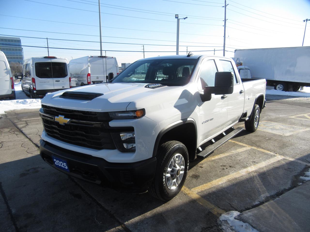 2025 Chevrolet Silverado 2500 HD 4X4 CREW CAB 8FT LONG BOX Photo4
