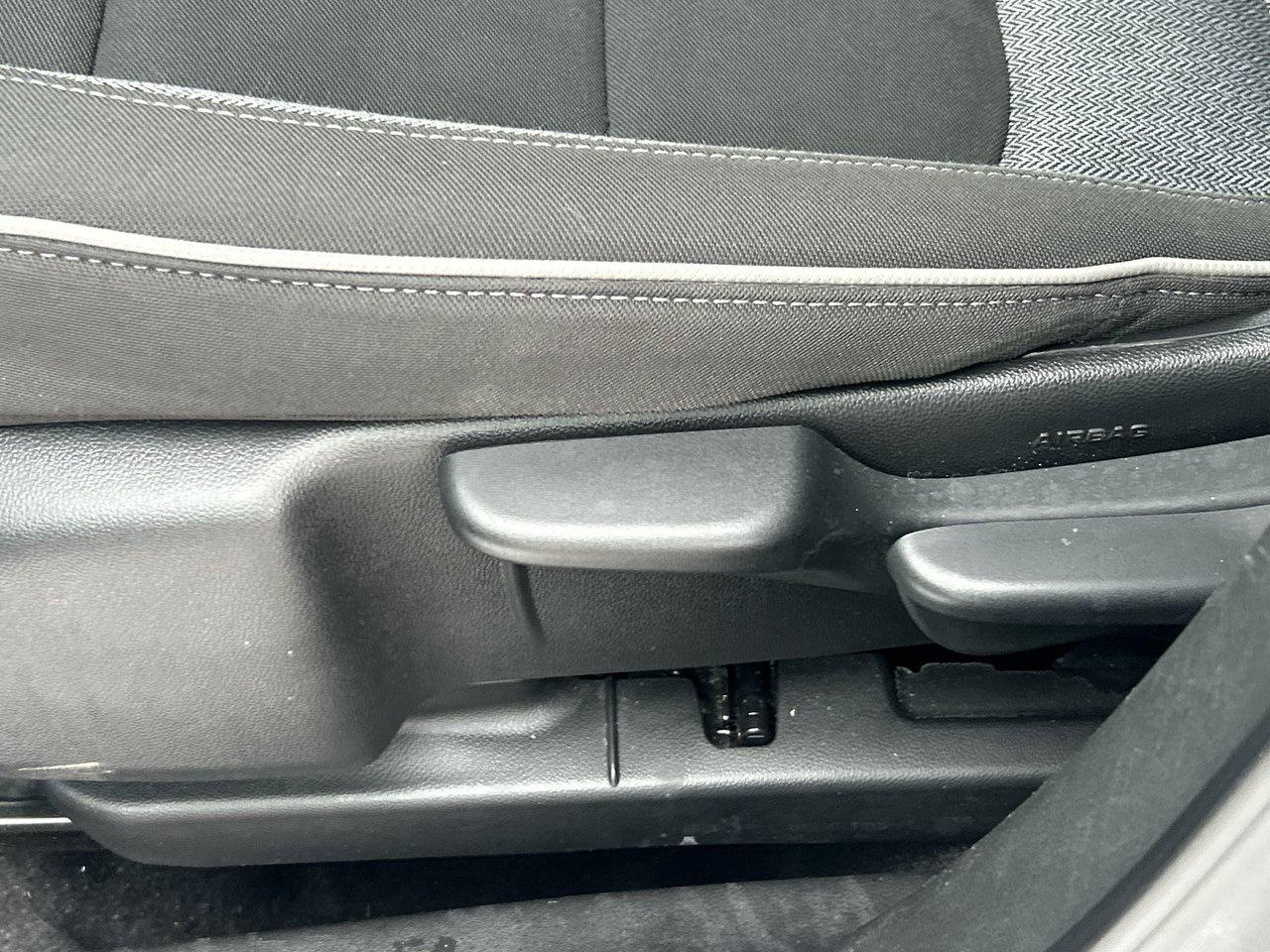 2024 Chevrolet TrailBlazer LT Low KM Alloy Wheels Blind-Spot Photo