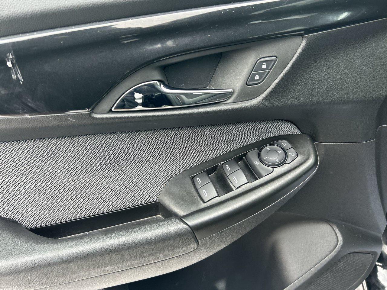 2024 Chevrolet TrailBlazer LT Low KM Alloy Wheels Blind-Spot Photo