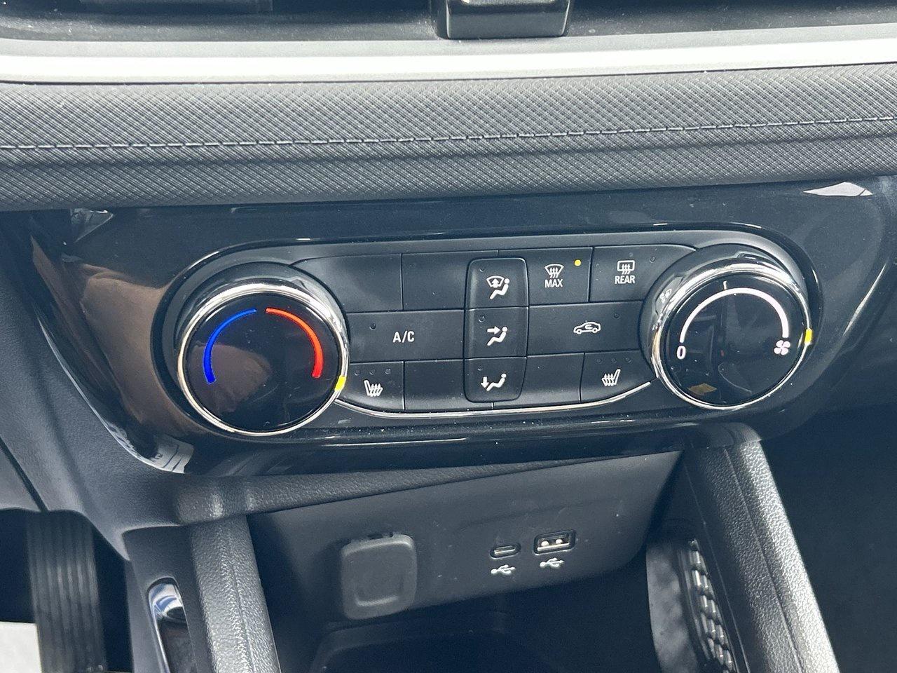 2024 Chevrolet TrailBlazer LT Low KM Alloy Wheels Blind-Spot Photo