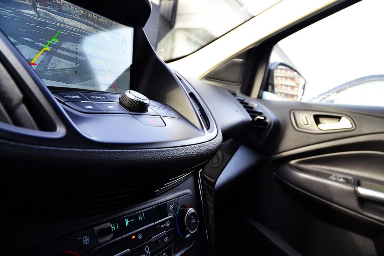 2017 Ford Escape SE 4dr 4x4 Automatic Photo