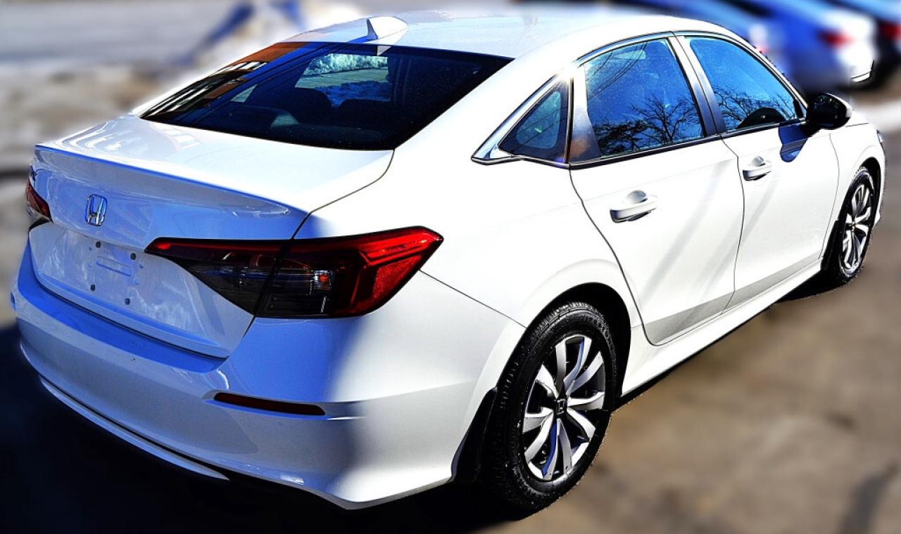 2022 Honda Civic Sedan LX CVT Photo
