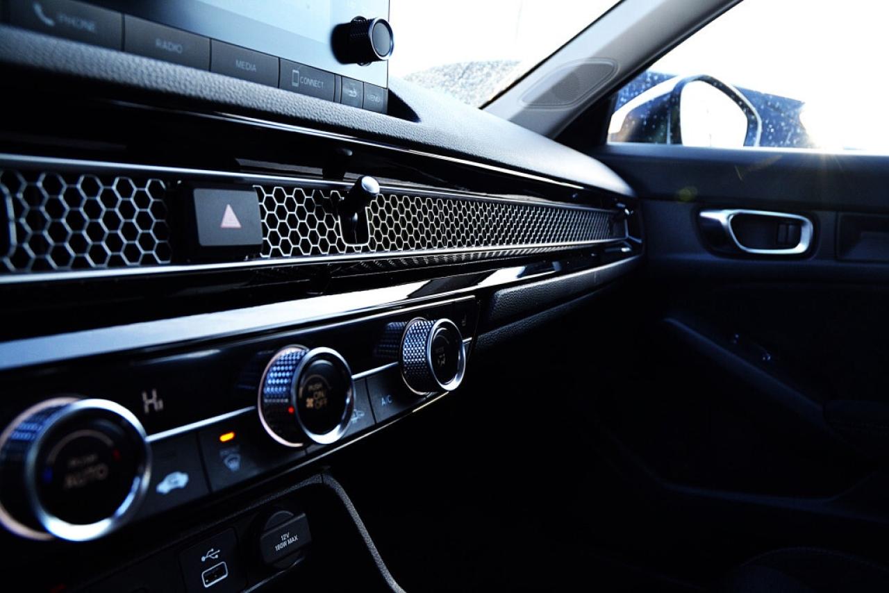 2022 Honda Civic Sedan LX CVT Photo