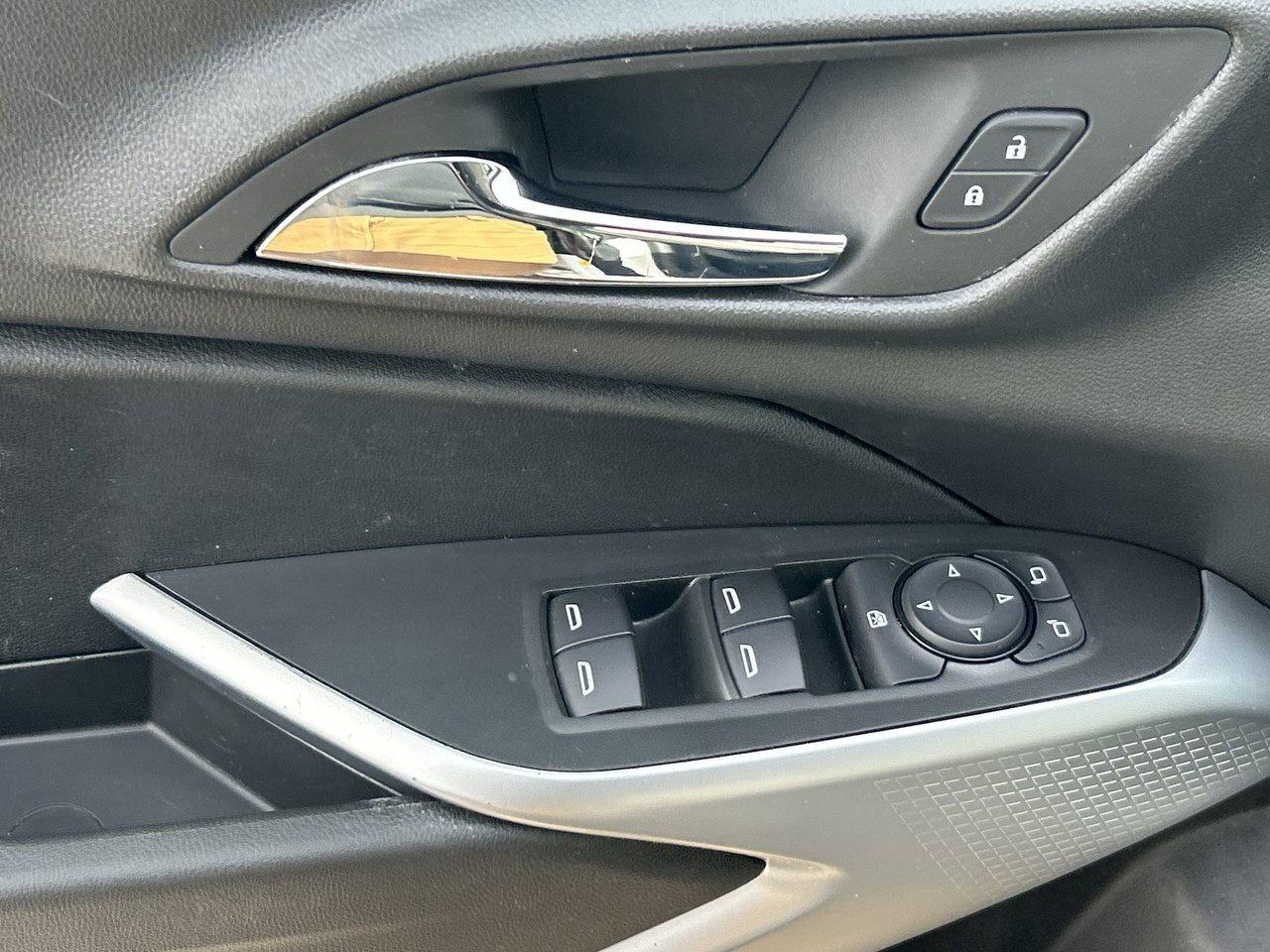 2024 Chevrolet Trax LS Clean CarFax New Tires Remote Start Blind-Spot Photo