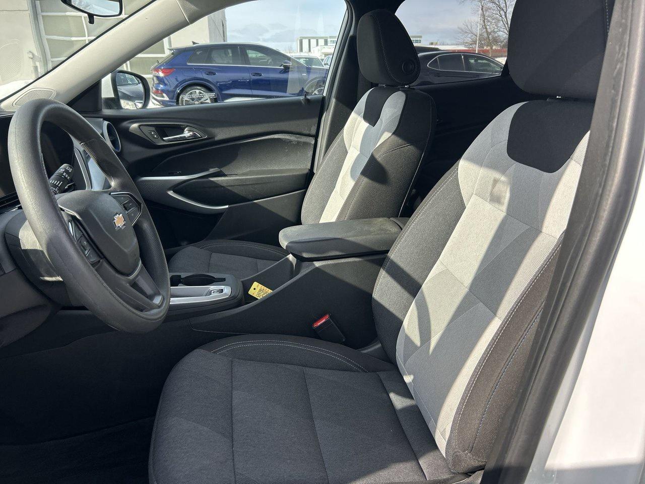 2024 Chevrolet Trax LS Clean CarFax New Tires Remote Start Blind-Spot Photo