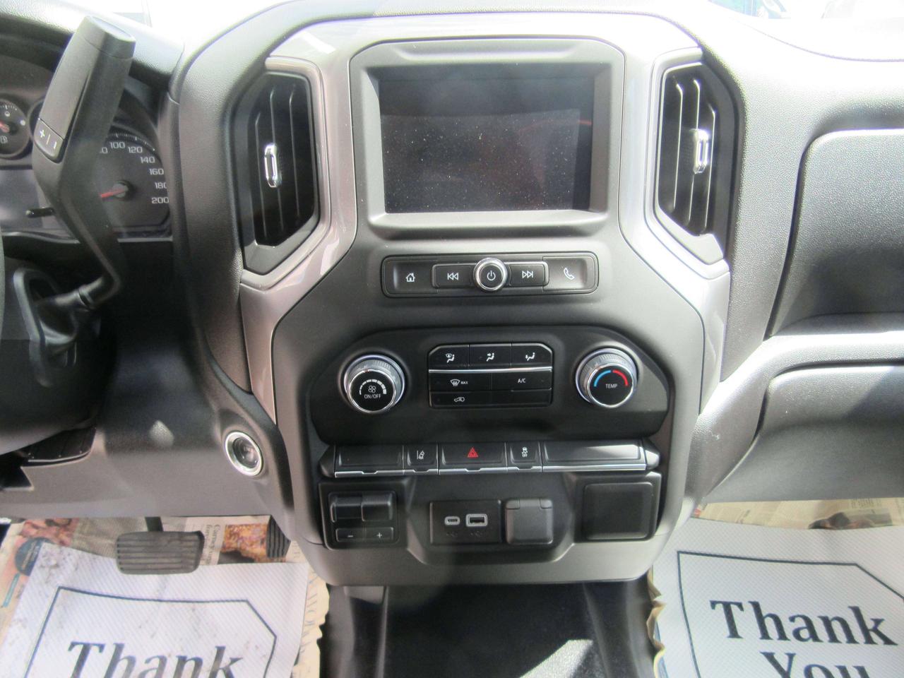 2025 Chevrolet ChevroletSilverado 4X4 CREW CAB  NEW SERVICE/UTILITY BODY Photo