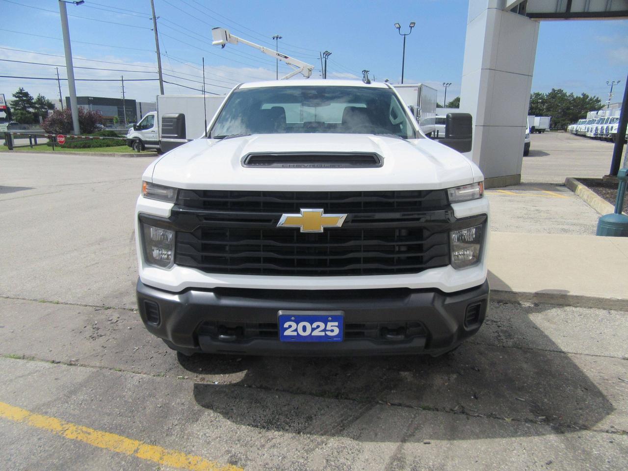 2025 Chevrolet ChevroletSilverado 4X4 CREW CAB  NEW SERVICE/UTILITY BODY Photo