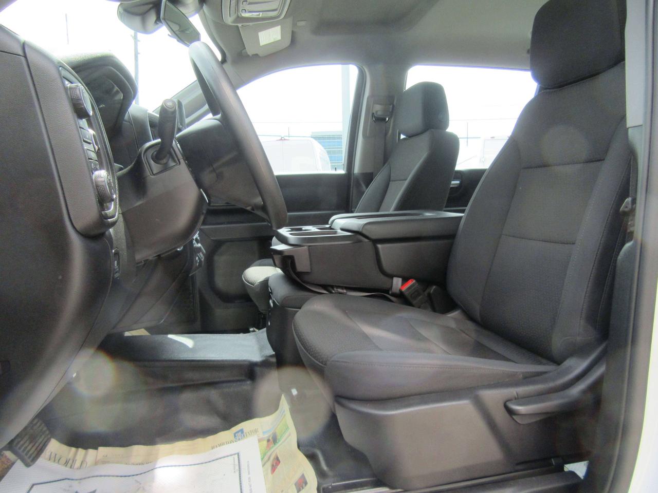 2025 Chevrolet ChevroletSilverado 4X4 CREW CAB  NEW SERVICE/UTILITY BODY Photo