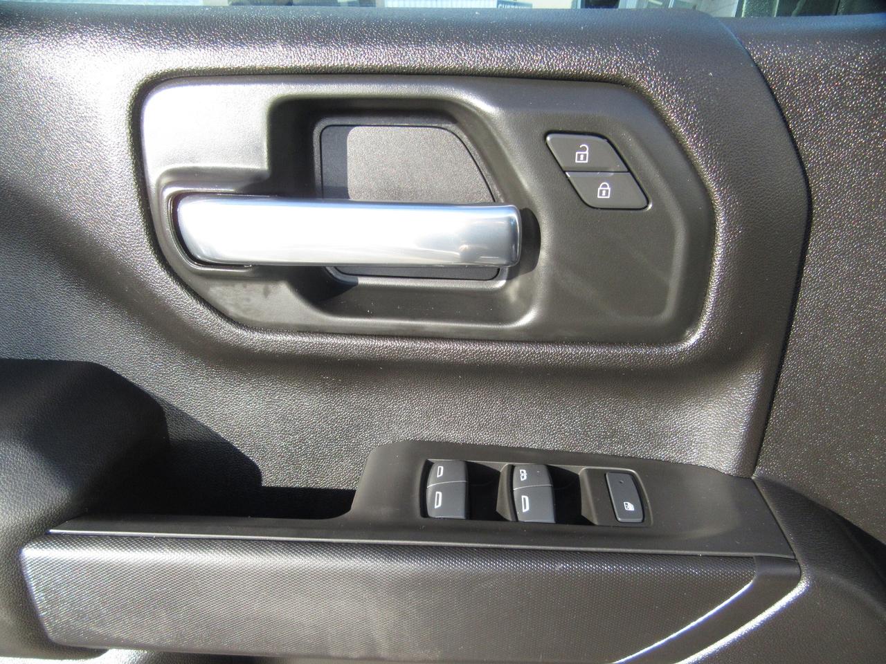 2025 Chevrolet SILVERADO 2500HD HD 4X4 CREW CAB 8FT LONG BOX Photo