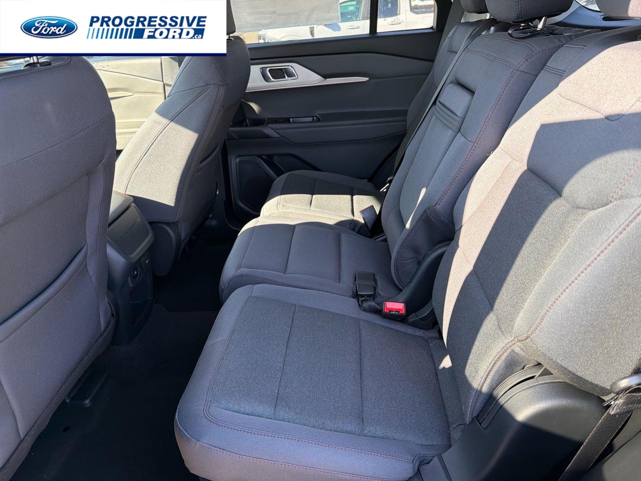 2026 Ford Explorer Active 4dr 4x4 Photo