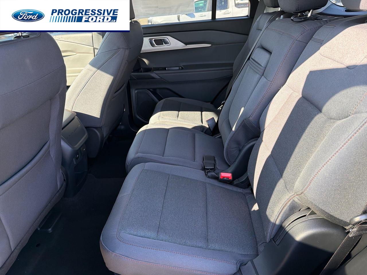 2026 Ford Explorer Active 4dr 4x4 Photo