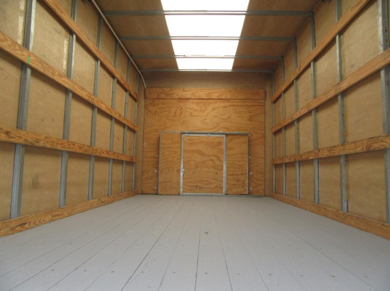 2023 Ford Super Duty E-450 DRW CUBE VAN 16FT HIGH BOX WITH ROLLOUT RAMP Photo4