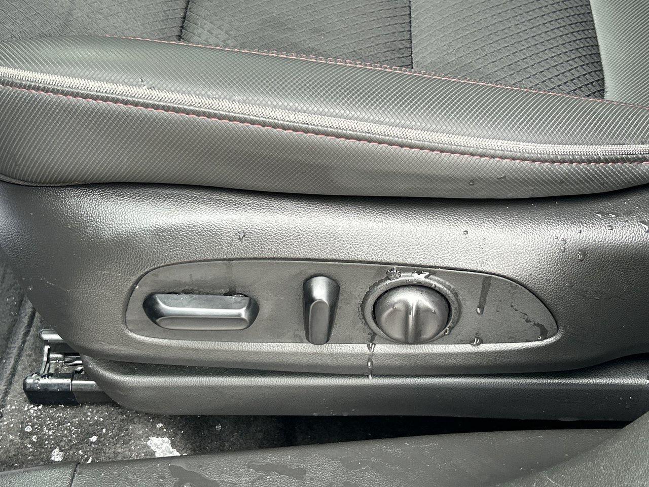 2023 Chevrolet TrailBlazer RS Low KM Lane Keeping Remote Start Photo