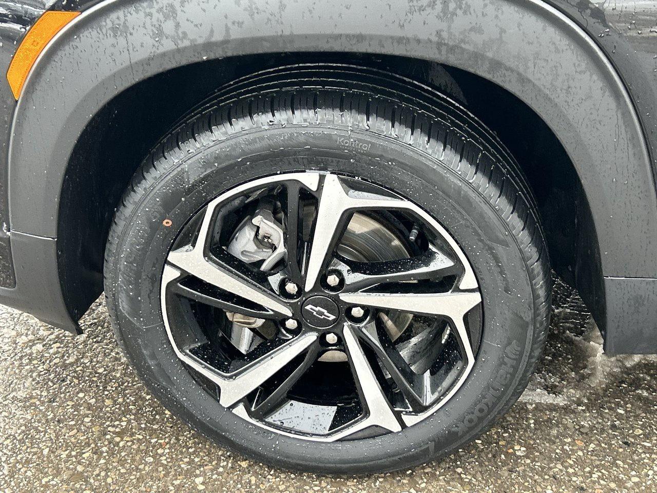 2023 Chevrolet TrailBlazer RS Low KM Lane Keeping Remote Start Photo