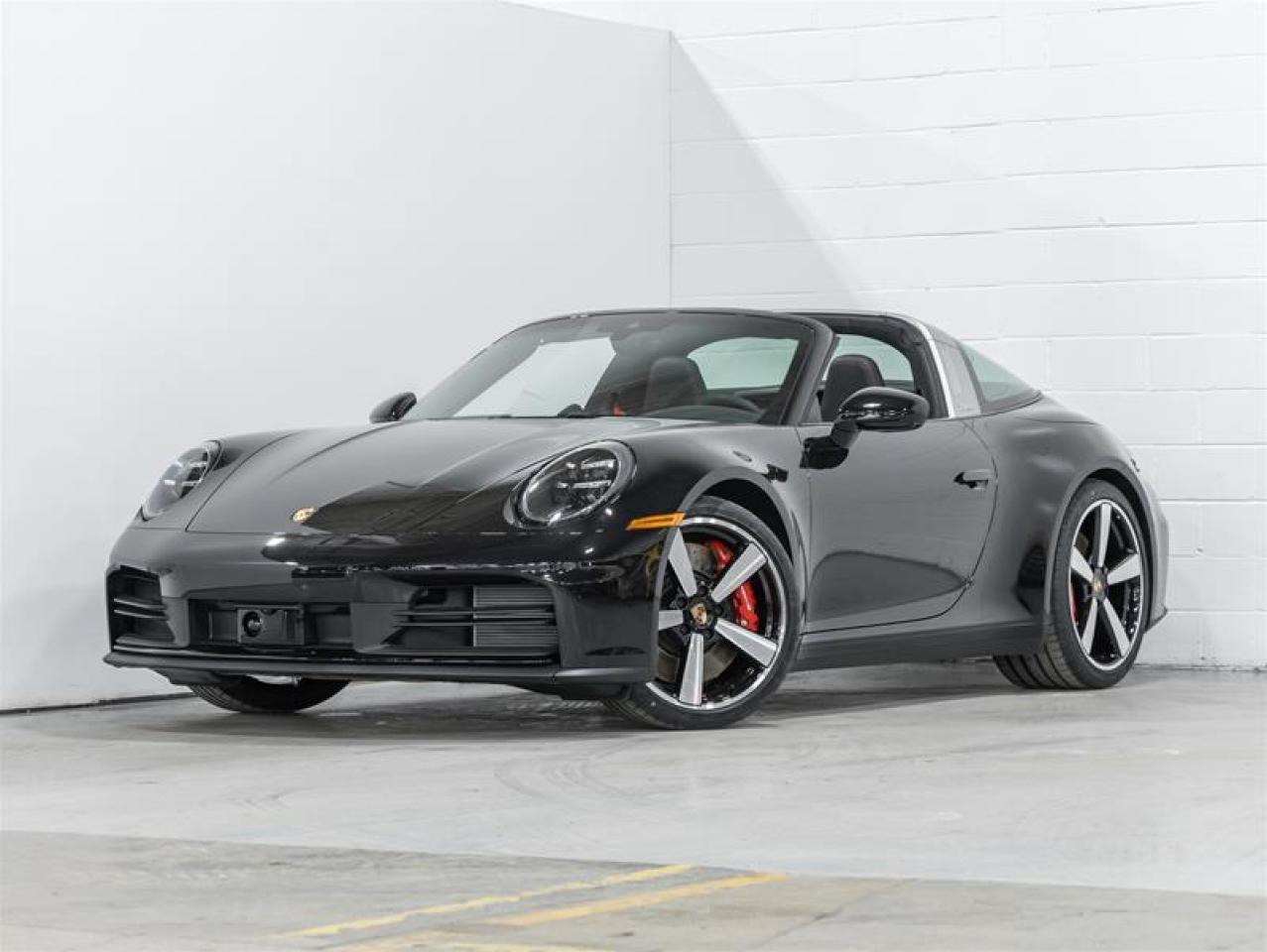 2026 Porsche 911  Photo0
