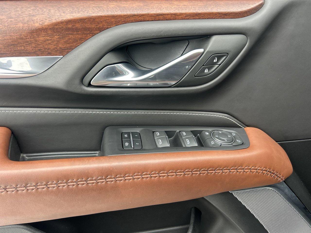 2024 GMC Yukon XL 4WD 4dr Denali Ultimate Low KM Rare Denali Ultimat Photo