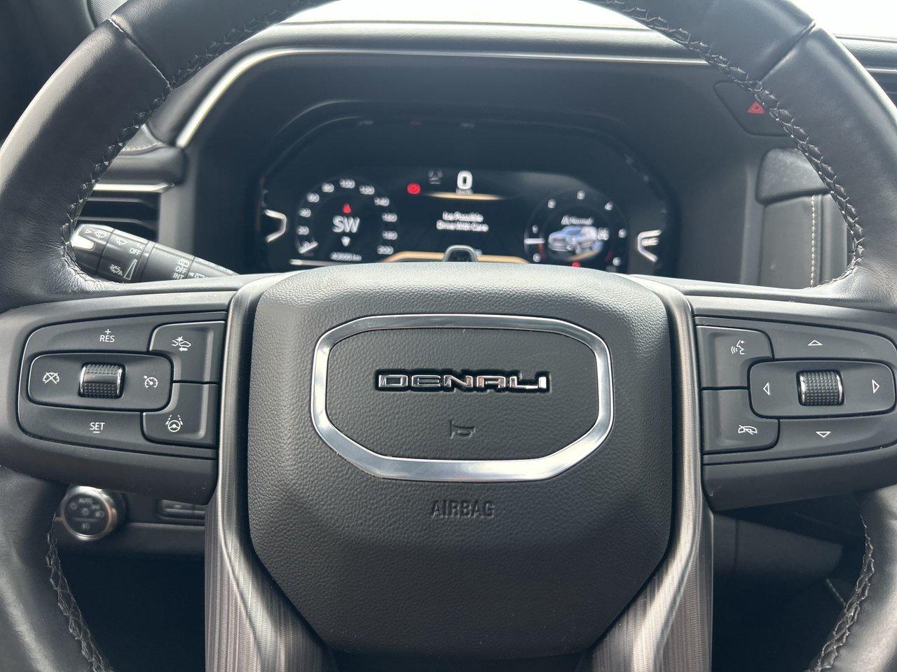 2024 GMC Yukon XL 4WD 4dr Denali Ultimate Low KM Rare Denali Ultimat Photo