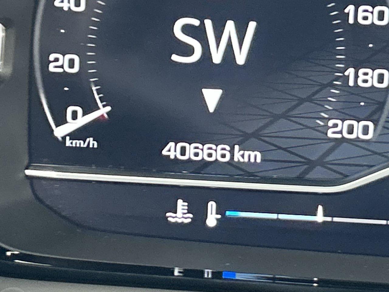 2024 GMC Yukon XL 4WD 4dr Denali Ultimate Low KM Rare Denali Ultimat Photo