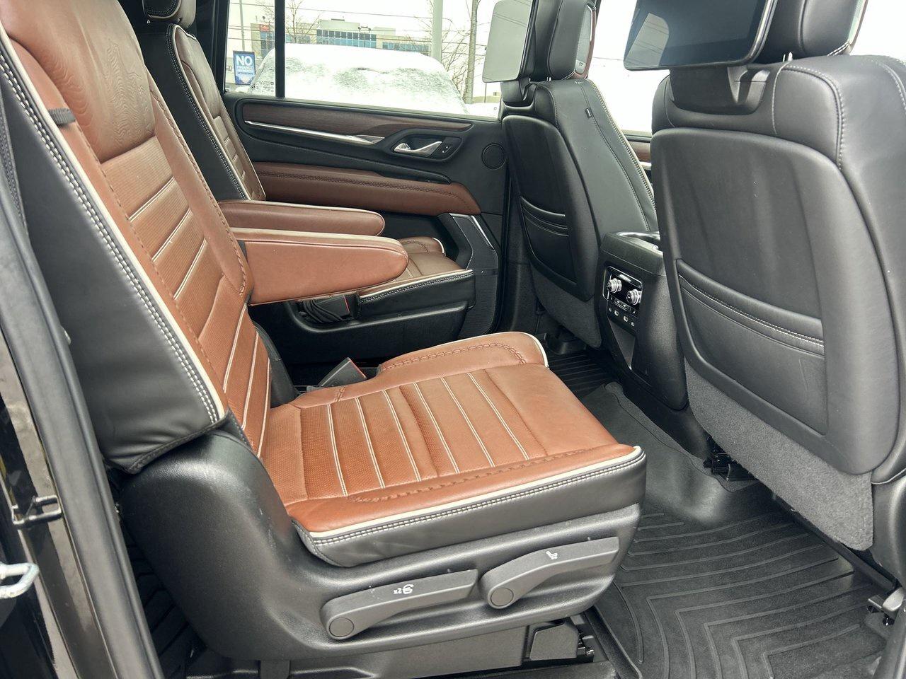 2024 GMC Yukon XL 4WD 4dr Denali Ultimate Low KM Rare Denali Ultimat Photo