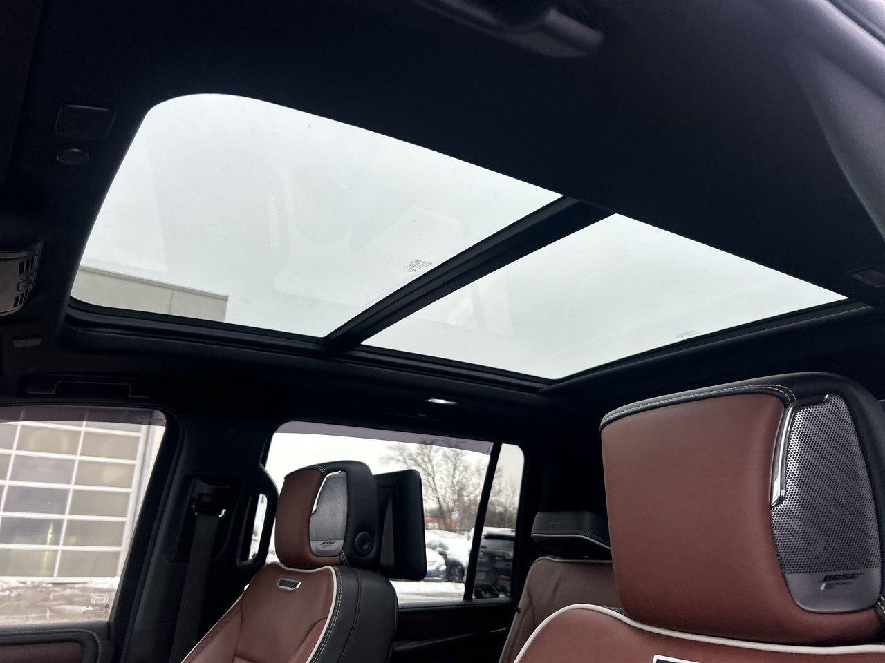 2024 GMC Yukon XL 4WD 4dr Denali Ultimate Low KM Rare Denali Ultimat Photo