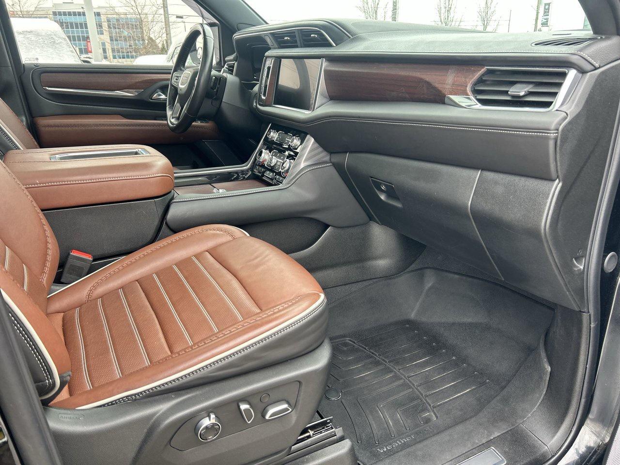 2024 GMC Yukon XL 4WD 4dr Denali Ultimate Low KM Rare Denali Ultimat Photo